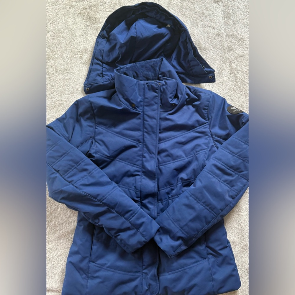 *Obermeyer Women's Blue Puffer Jacket*